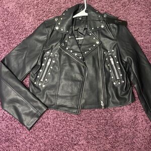 CROPPED LEATHER JACKET